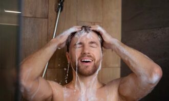 Air Sabun Langsung Mengalir Ke Sungai